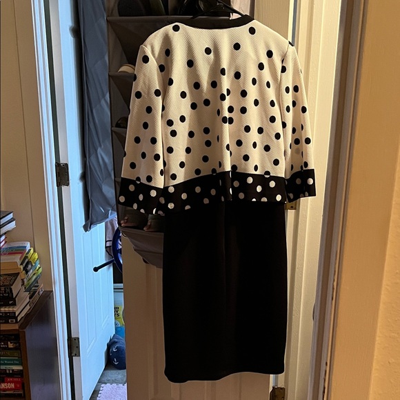 Chic Polka Dot Jacket and Dress Set - Picture 4 of 4